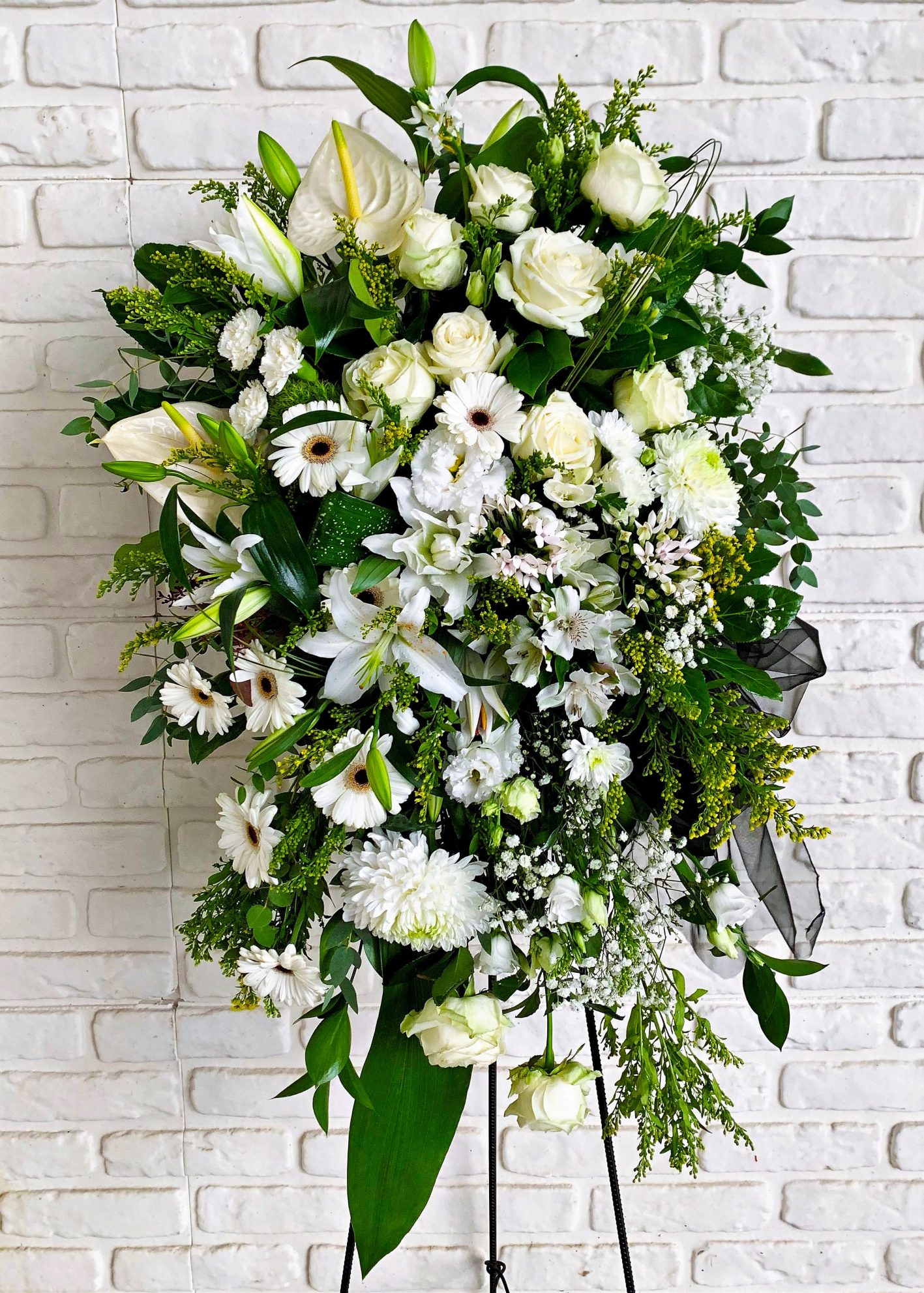 Aranjament funerar cu flori albe AF145 — imaginea 2