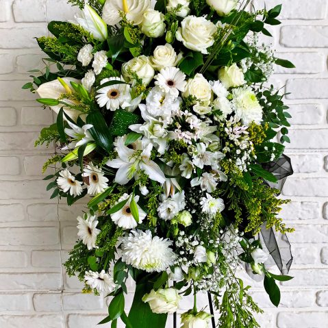 Aranjament funerar cu flori albe AF145