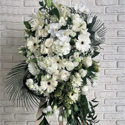 Aranjament funerar cu flori albe AF145