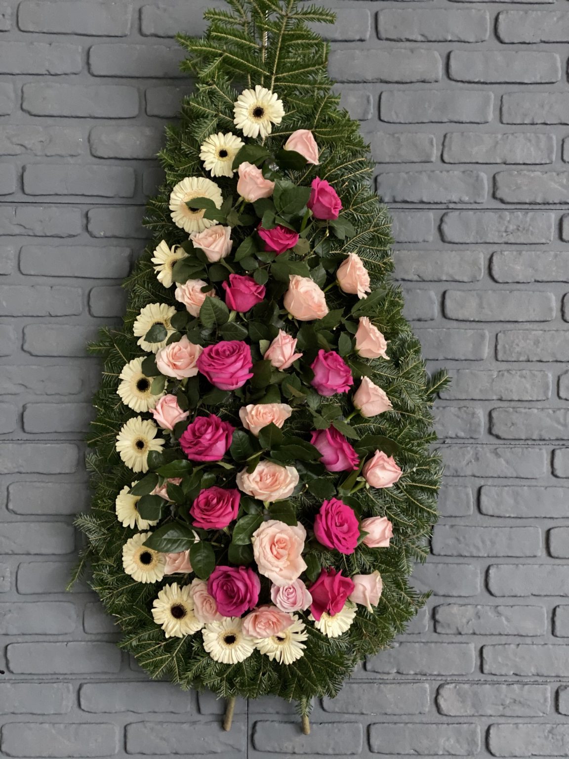 Coroana funerara cu trandafiri si gerbera C184 — imaginea 2