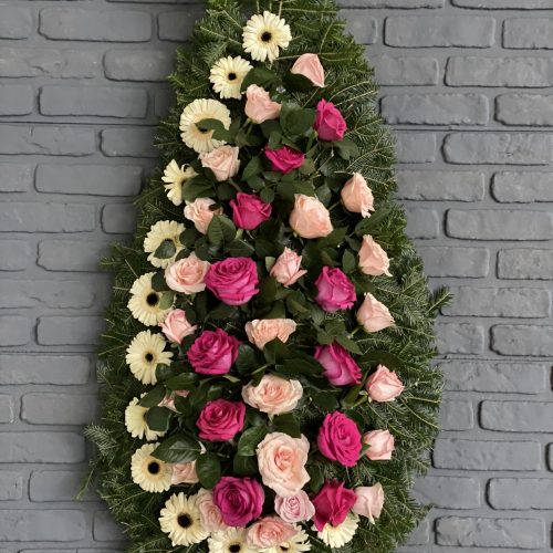 Coroana funerara cu trandafiri si gerbera C184