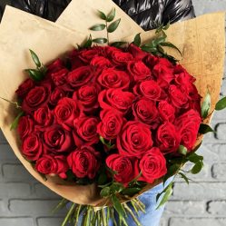 Buchet 41 trandafiri rosii