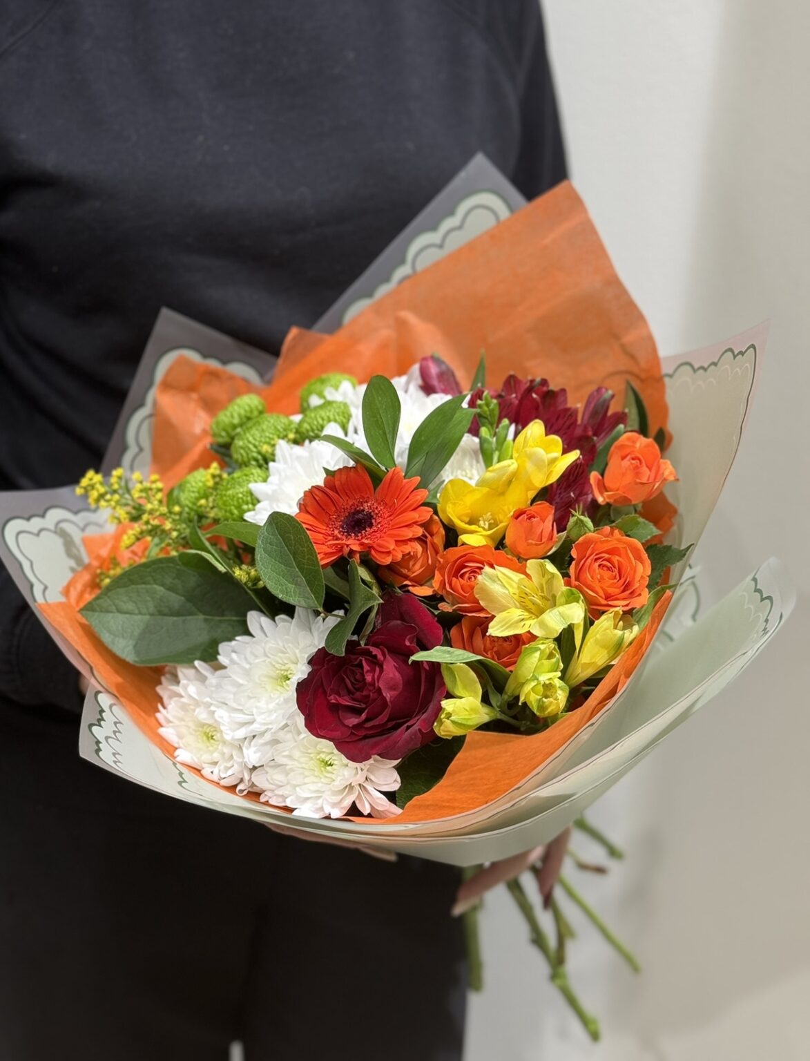 Buchet colorat cu flori mixte