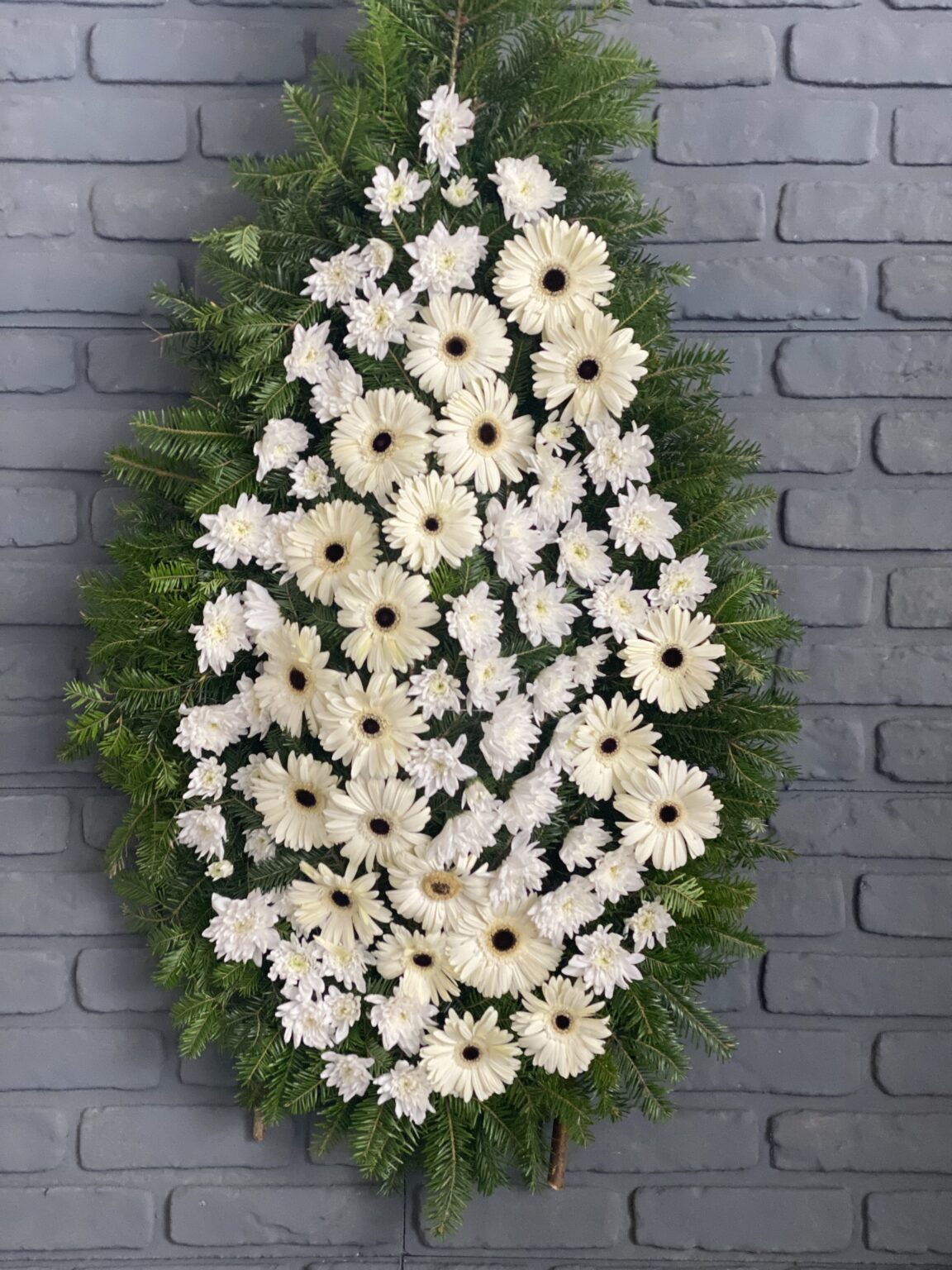 Coroana Funerara cu Crizanteme si Gerbere