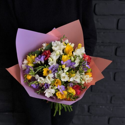 Buchet 51 frezii colorate