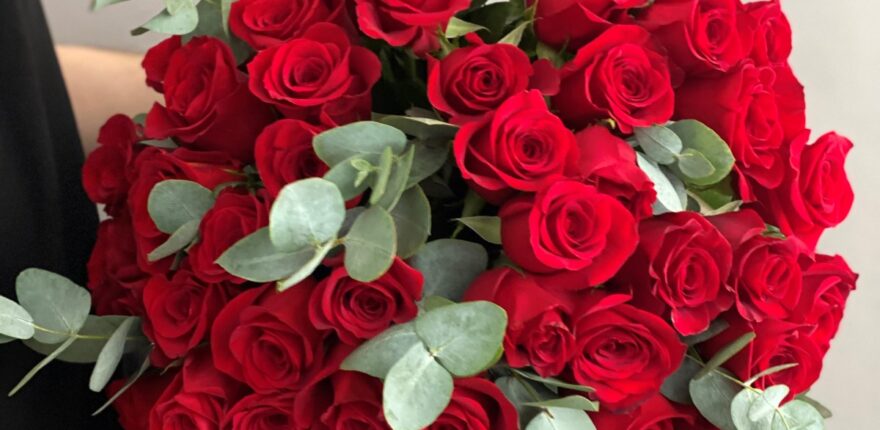 Cadouri florale de Valentine’s Day, special gândite pentru Ea