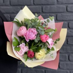 Buchet 9 Bujori Multicolori