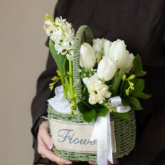 Flori albe de primavara