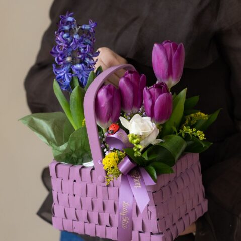 Cos cu flori Cantec de Primavara