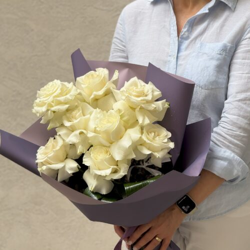 Buchet 11 Trandafiri Albi
