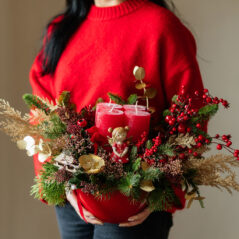 Aranjament de Craciun cu lumanari