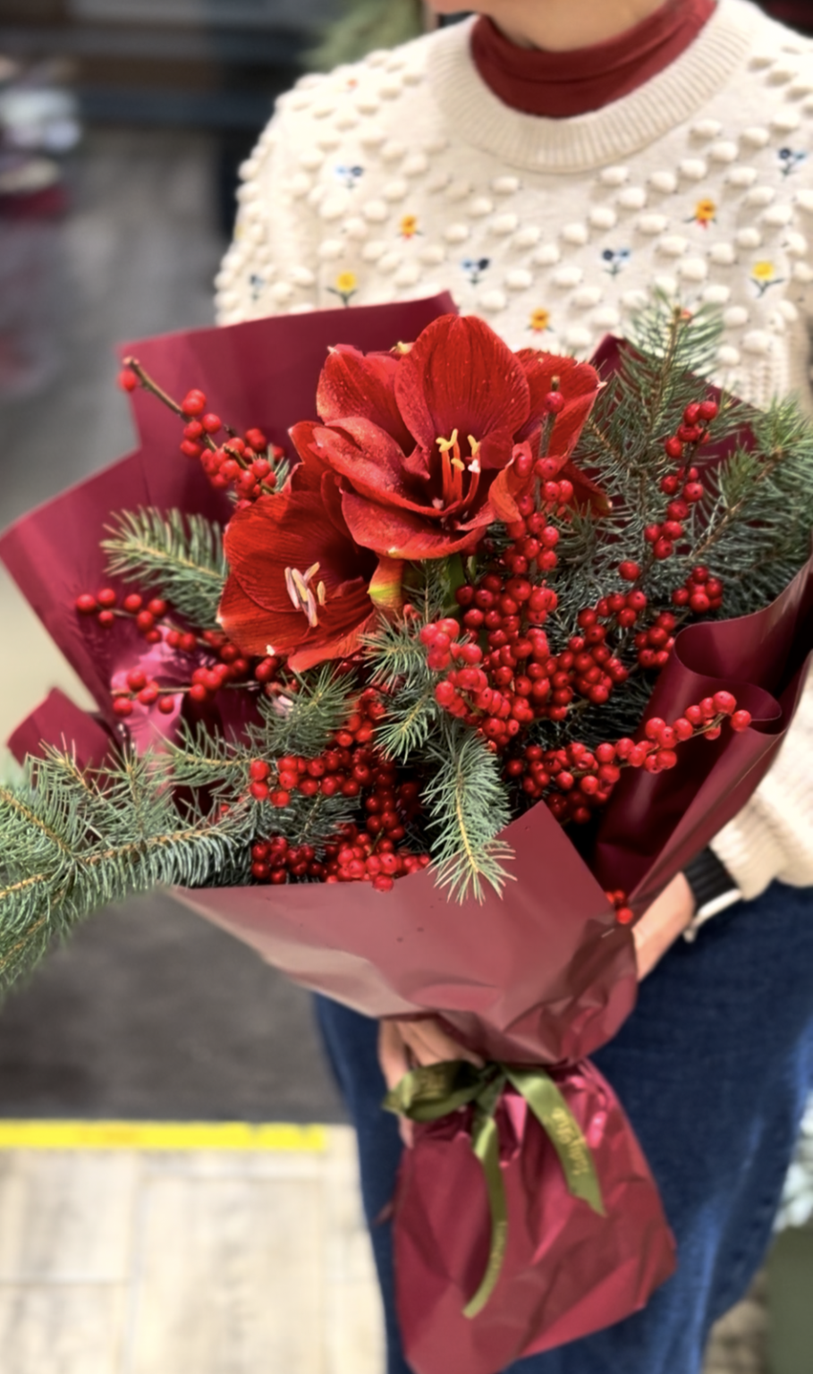 Buchet cu ilex si amarylis