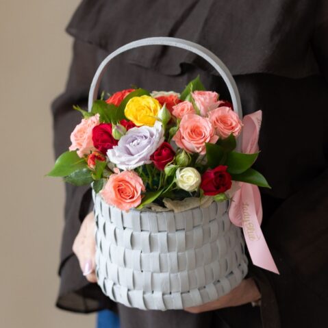 Cos cu minirose multicolore